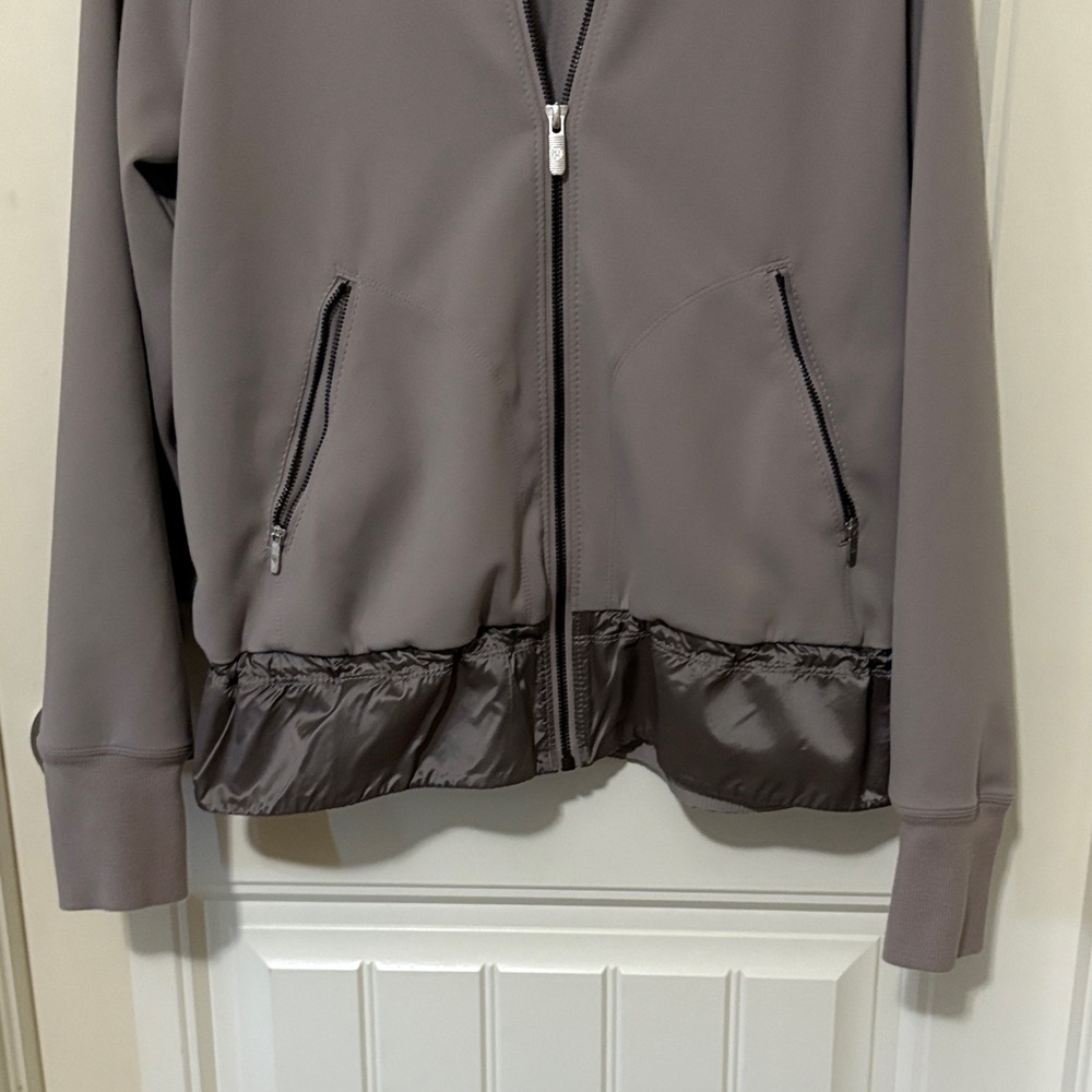 Lululemon Women's Gray/Purple Swept Along Jacket - Picture 3 of 10